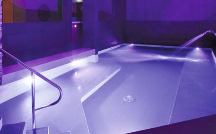 Hotel Anova, Montgenevre, Whirlpool